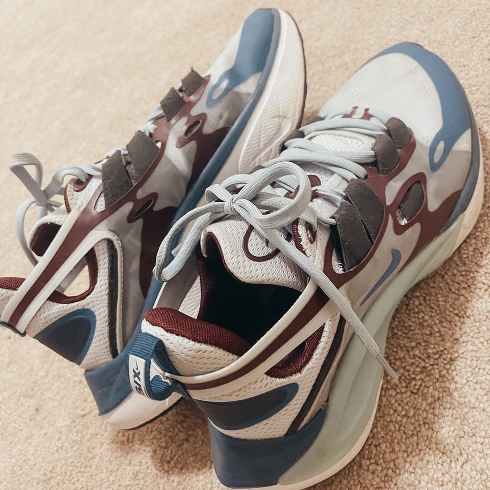 Nike dimsix
